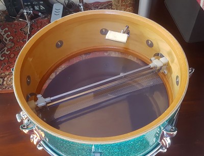 Premier-aquamarine-snare-inside.jpg